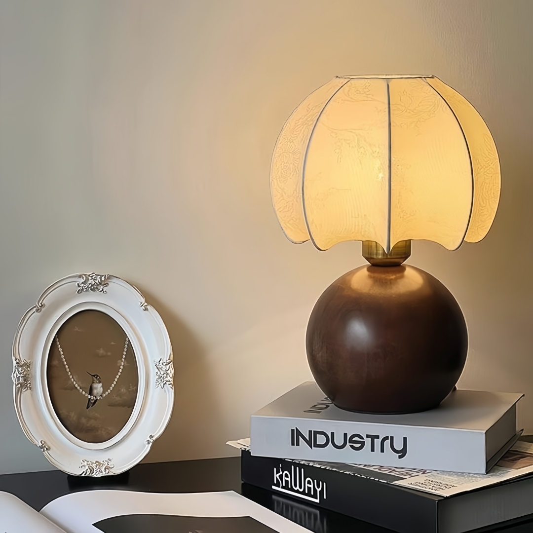 Vintage floral table lamp, med - огляд і ціна Home Decor Fabric